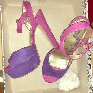 Brash shoes purple and hot pink Size 6